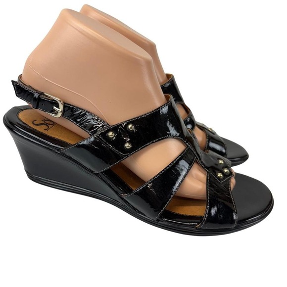 Sofft Womens 8.5WBlack Patent Leather Wedge Sandals Studded Strappy Slingback - Picture 3 of 8